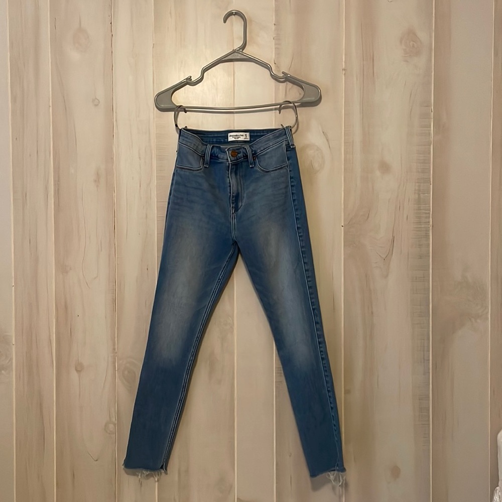 Abercrombie High Rise Jean Legging